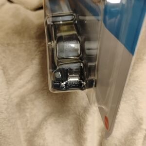 2025 D.C COMIC HYPE HAULER NRMINT CONDITION